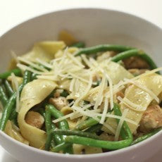 Lemon Pepper Pappardelle with Chicken and French Green Beans